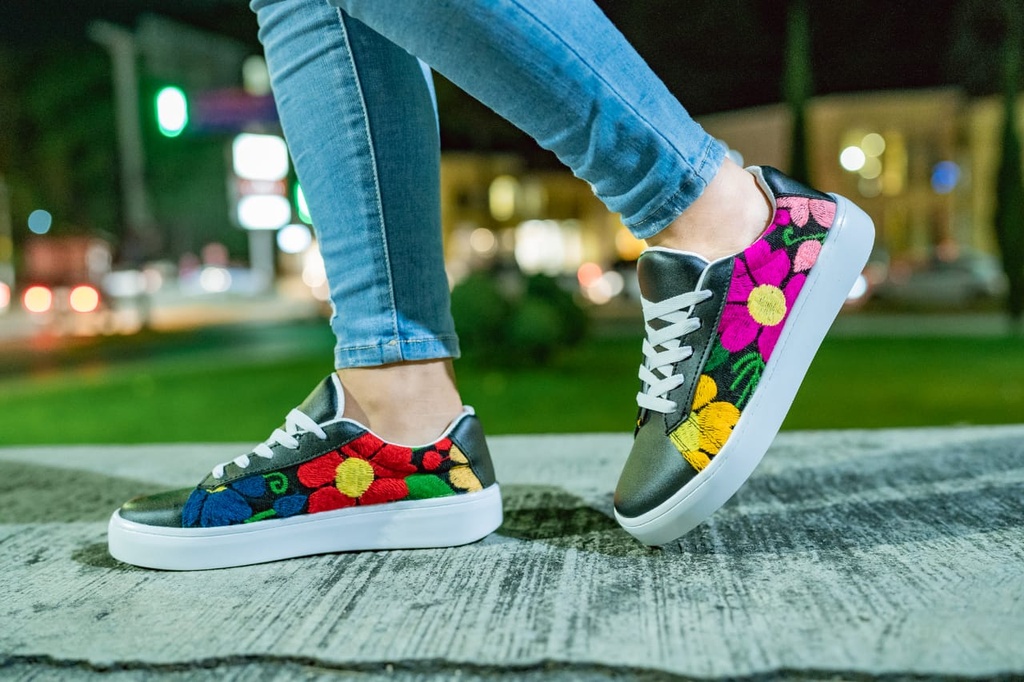  AZSUL Zapatos deportivos con bordado floral – Zapatos